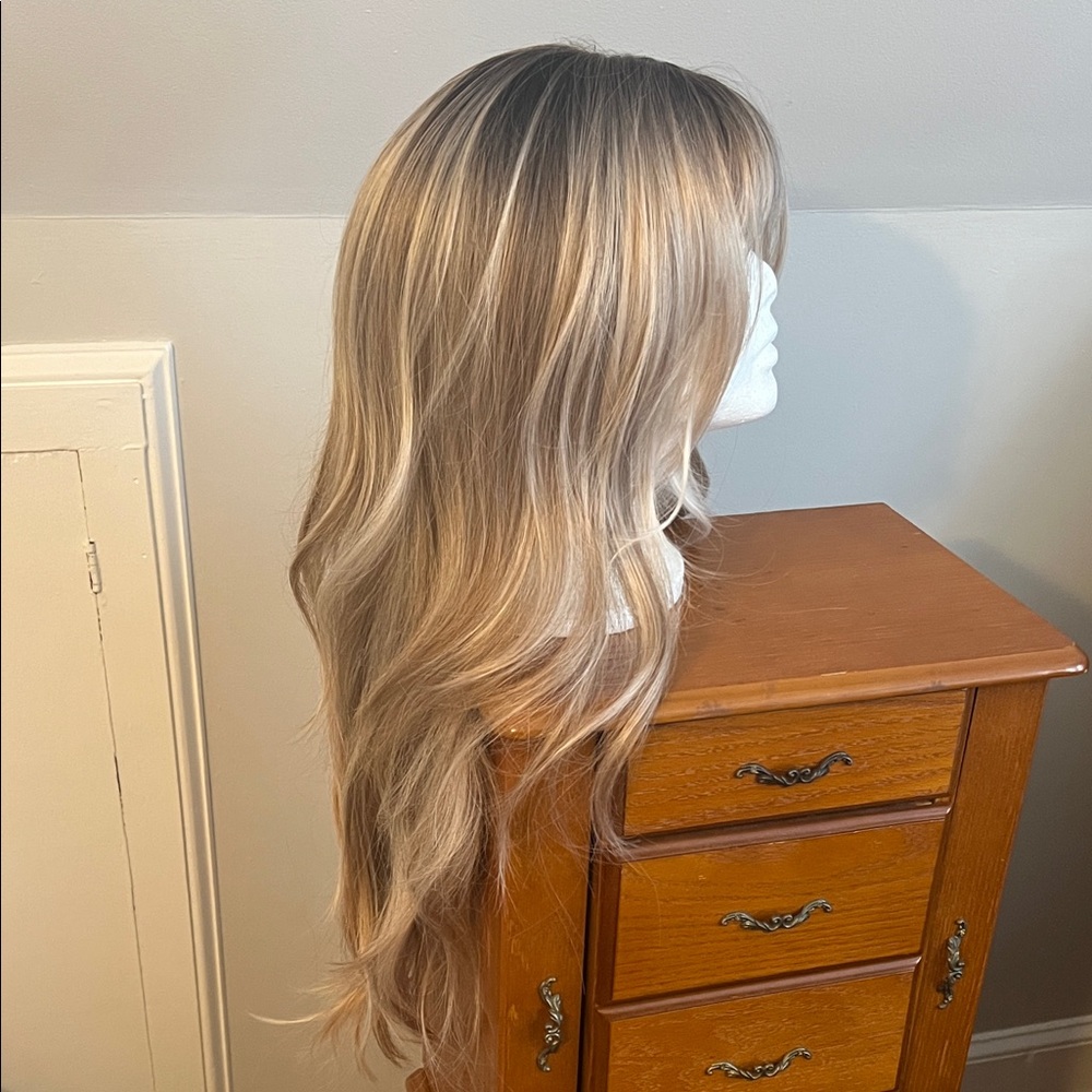 Elegant Blonde Wig for Women